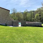 2 Apartamentos en villa con piscina privada en Asturias El Marquesau