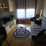 Apartamento Medrano Terraza Y Vistas A 5 Minutos Del Centro En Coche Ideal Para Mascotas