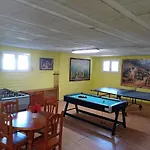 Villa Tranquila Con Piscina Y Jardin \