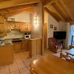 C11 - Apartamento Casa Llorgodo 2 - Villmor
