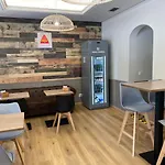 Saudade Hostal Cafeteria