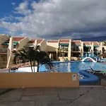 Excelent Location 5 Min To The Beach
