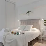 Central Square Deluxe Apartment
