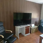 Chalet Adosado Con Jardin