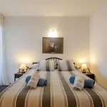 Apartment With Swimming-Pool