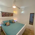 Cheerful One Bedroom Townhouse With Patio Archez