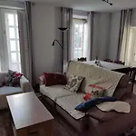 Preciosa Casa De 4 Habitaciones En Pleno Corazón Del Camino De Santiago!