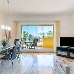 Modern Apartment In Jardin Botanico