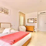 Villa Gadea