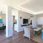 Genteel Home Elcano Terrace