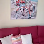 La Casa De Raquel