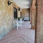 Charming House With Pool & Barbecue
