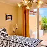 Villa Mit Meerblick Und Pool Direkt Am Golfplatz Von Adeje