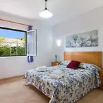 Villa Santo Tomas by Villa Plus