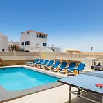 Villa Tamarindos by Villa Plus