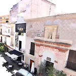 Precioso piso soleado, con vistas a monumento. Wfi