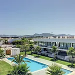 Antilia Terrace Strelizia - 7309