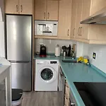 Apartamento en Rota con piscina y parking junto al mar