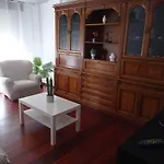 Vivienda amplia y luminosa a escasos metros de la playa de Cangas.