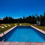 CHALET GIRALDA con piscina privada