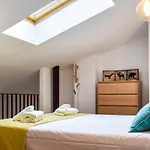 Loft Besalú alojamiento céntrico y acogedor