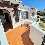Bonito apartamento con terrazas y aparcamiento.