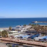 Primera linea playa y vistas al mar en PYR Fuengirola 7 floor