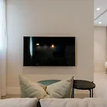 Dock 1 Suites