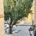Housingleon - Don Gutierre
