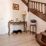 Lovely Home In Alella With Kitchen
