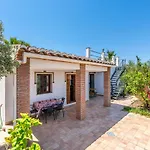 Country Villa In Peaceful Location