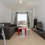 Centric Home - Wifi - 2 Min From Charco San Gines