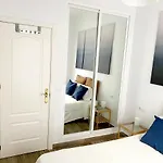 Beachfront Two-Bedroom Apartment In Fuengirola