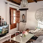 La Casita Del Arbol Blanco