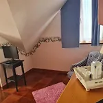 Habitaciones con baño privado en entorno natural