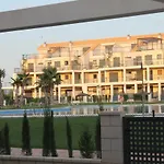 Appartement tout confort, Rez-de chaussée,3 chambres, 2 salles de bain