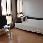 Bonito y tranquilo apartamento en Los Abrigos