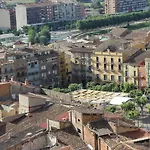 Apartamento Completamente Reformado En El Casco Antiguo Con Vistas Al Rio