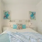 Coral Paradise Apartment With Swimming Pool
