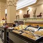 Hotel Saray