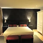 Hostal Lola