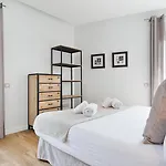 Amister Apartments