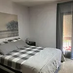 Apartamento Entero Con Terraza En El Centro De Rubi
