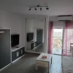 Precioso alojamiento con piscinas