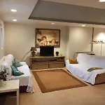Apartamento independiente con jardín privado