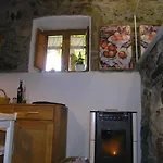 Cal Joanet, Acollidora Caseta A Gratallops