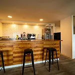 Alima Surf & Hotel