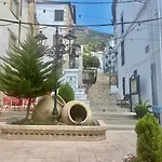 Belvilla By Oyo Villa El Refugio