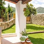 El Molino de Besalú Casa con jardín