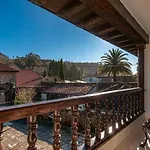 Casa rural Paco En pleno corazón de Cantabria muy cerca de la costa